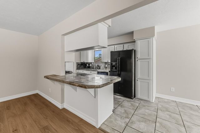 2615 Chimney Rock, Huntsville, TX 77320