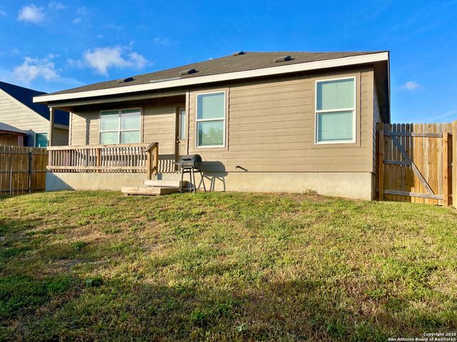 8014 Chanting Bend, San Antonio, TX 78223