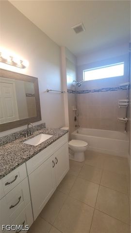 3208 SW 17th PL, Cape Coral, FL 33914