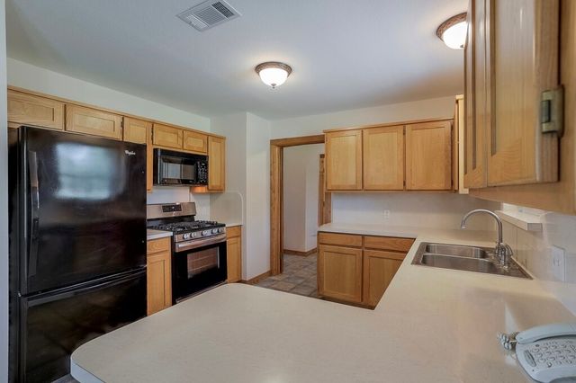 4024 J Rendon Road, Burleson, TX 76028