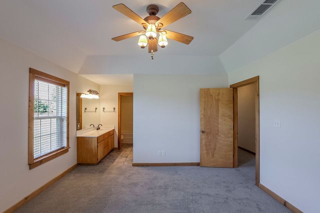 4024 J Rendon Road, Burleson, TX 76028
