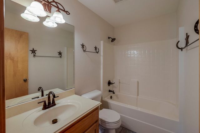 4024 J Rendon Road, Burleson, TX 76028