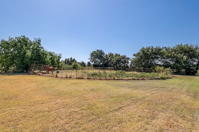 4024 J Rendon Road, Burleson, TX 76028