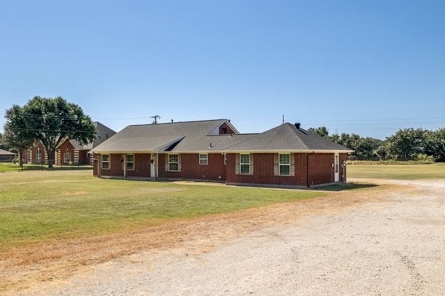4024 J Rendon Road, Burleson, TX 76028