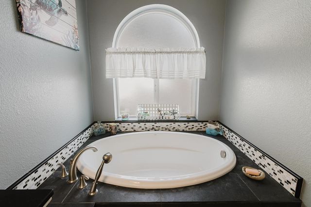 17105 Wilson, Royal Oaks, CA 95076