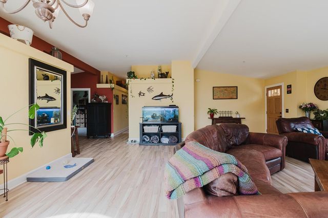 17105 Wilson, Royal Oaks, CA 95076
