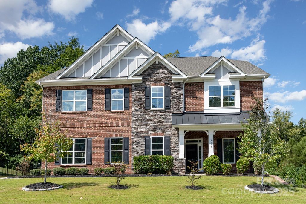 9032 Cornflower Drive, Harrisburg, NC 28075