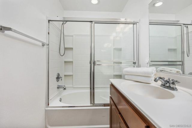 16913 Laurel Hill Ln 133, San Diego, CA 92127