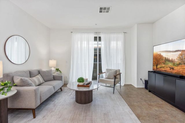 16913 Laurel Hill Ln 133, San Diego, CA 92127