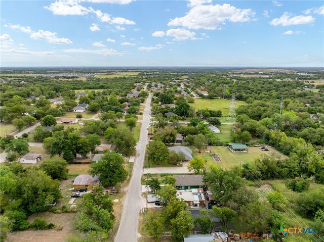809 E Downs Avenue, Temple, TX 76501