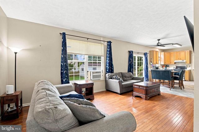 3135 RAINTREE RD, York, PA 17404
