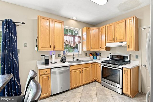 3135 RAINTREE RD, York, PA 17404