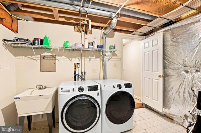 3135 RAINTREE RD, York, PA 17404