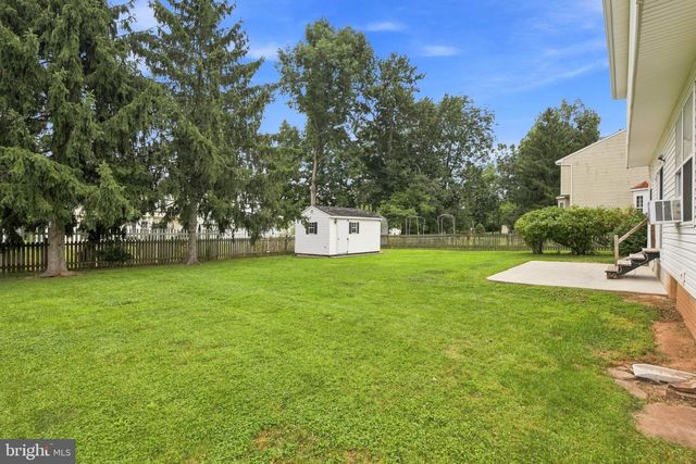3135 RAINTREE RD, York, PA 17404