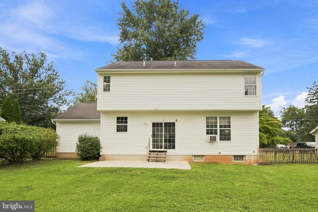 3135 RAINTREE RD, York, PA 17404
