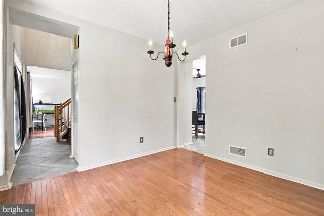 3135 RAINTREE RD, York, PA 17404