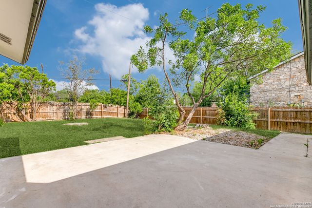 9207 Overton, San Antonio, TX 78217