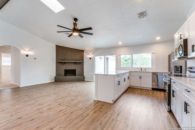 9207 Overton, San Antonio, TX 78217