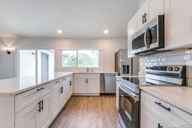 9207 Overton, San Antonio, TX 78217