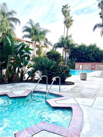 400 N Acacia Avenue A17, Fullerton, CA 92831