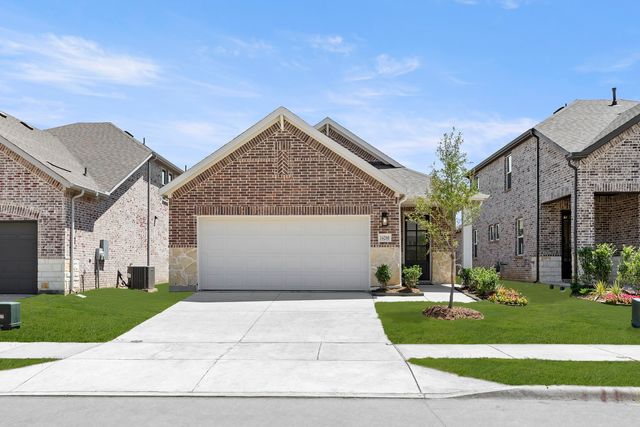 14200 Gallatin Street, Pilot Point, TX 76258