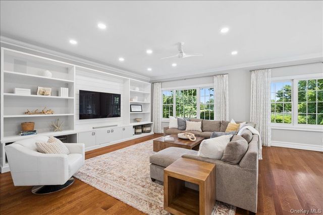 3 Oak Lane, Larchmont, NY 10538