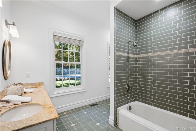 3 Oak Lane, Larchmont, NY 10538