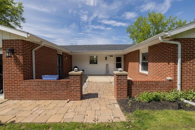 1400 W County Road 1200 N, Muncie, IN 47303