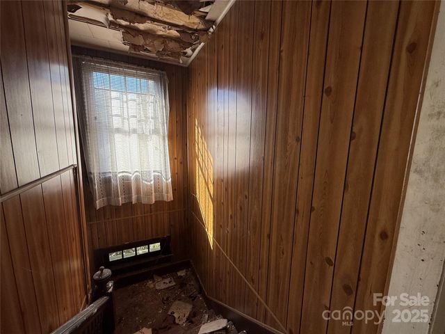 289 S French Broad Avenue, Asheville, NC 28801
