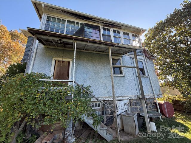 289 S French Broad Avenue, Asheville, NC 28801