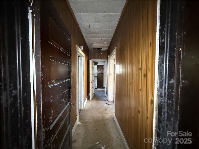 289 S French Broad Avenue, Asheville, NC 28801