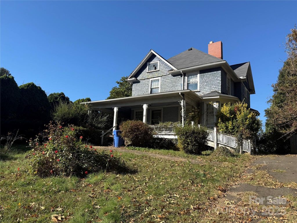 289 S French Broad Avenue, Asheville, NC 28801