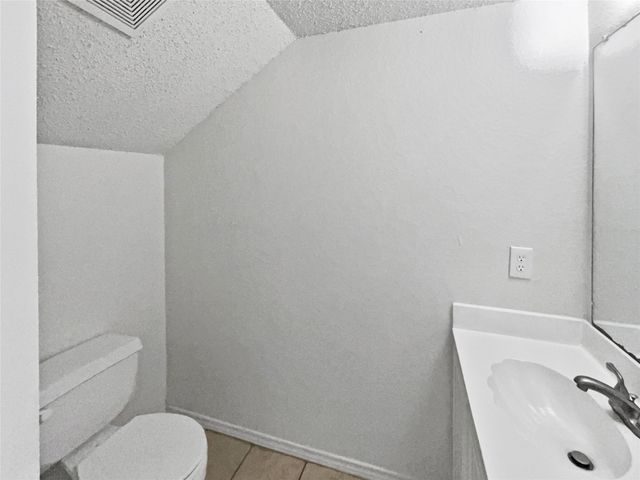 1726 Hillcrest Court, Balch Springs, TX 75180