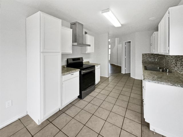 1726 Hillcrest Court, Balch Springs, TX 75180