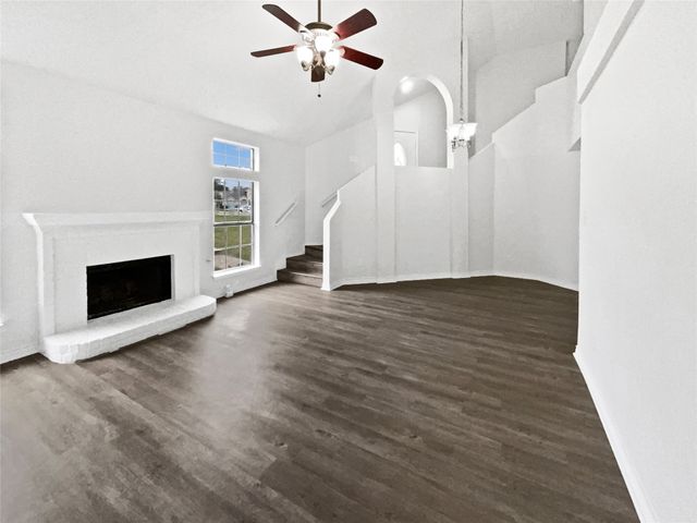 1726 Hillcrest Court, Balch Springs, TX 75180