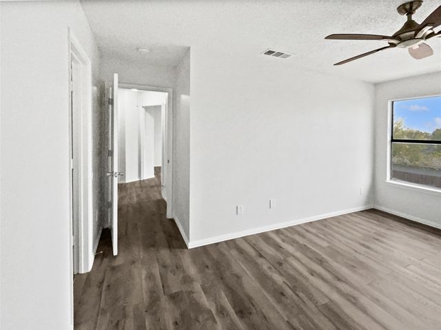 1726 Hillcrest Court, Balch Springs, TX 75180