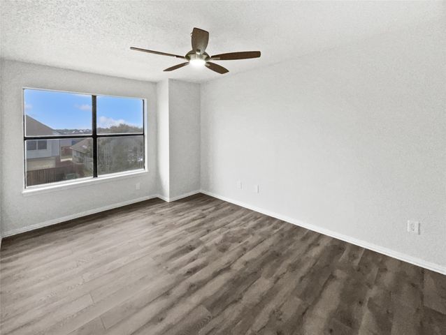 1726 Hillcrest Court, Balch Springs, TX 75180