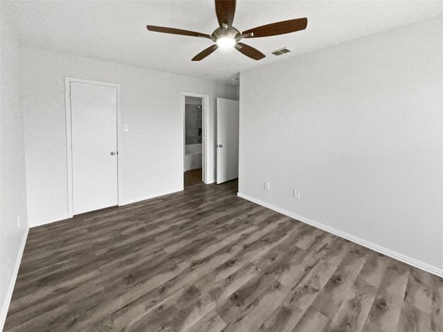 1726 Hillcrest Court, Balch Springs, TX 75180