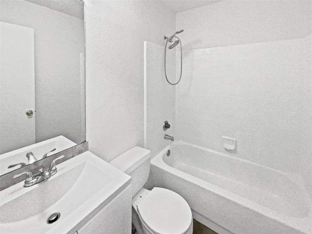 1726 Hillcrest Court, Balch Springs, TX 75180