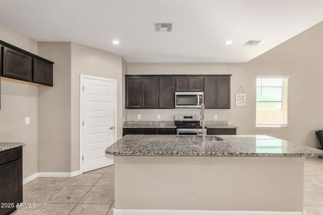 10428 S 54TH Lane, Laveen, AZ 85339