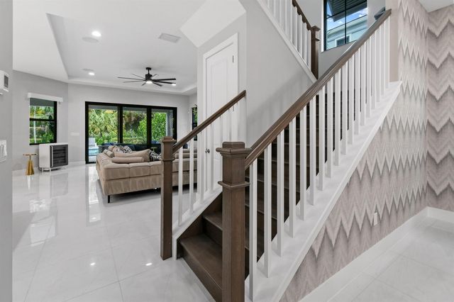 13418 Artisan Circle, Palm Beach Gardens, FL 33418