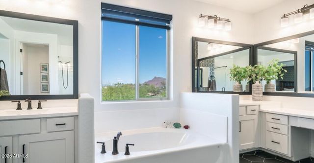 5928 E SIERRA MORENA Street, Mesa, AZ 85215