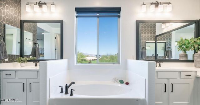 5928 E SIERRA MORENA Street, Mesa, AZ 85215