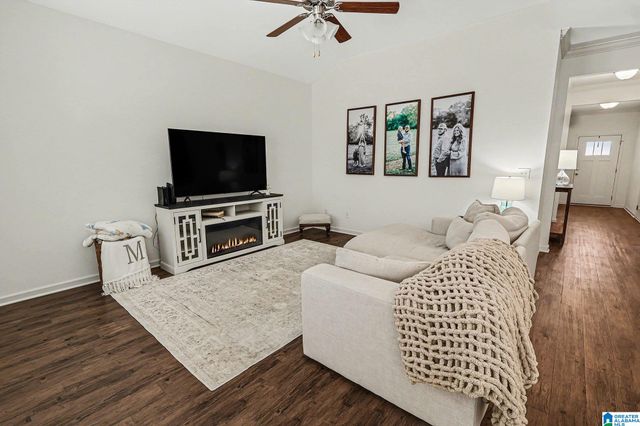 1104 PINE VALLEY DRIVE, Calera, AL 35040