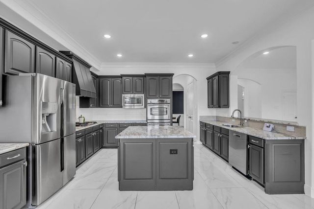 15 Winterhaven Lane, Montgomery, TX 77356