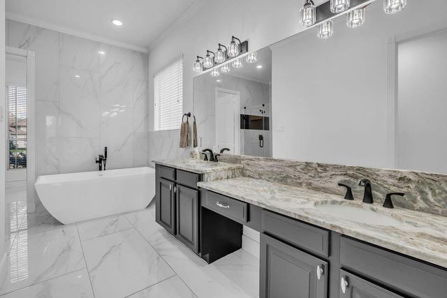 15 Winterhaven Lane, Montgomery, TX 77356