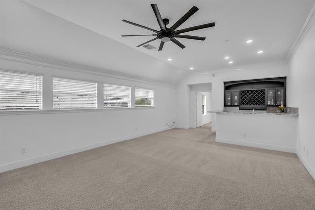 15 Winterhaven Lane, Montgomery, TX 77356