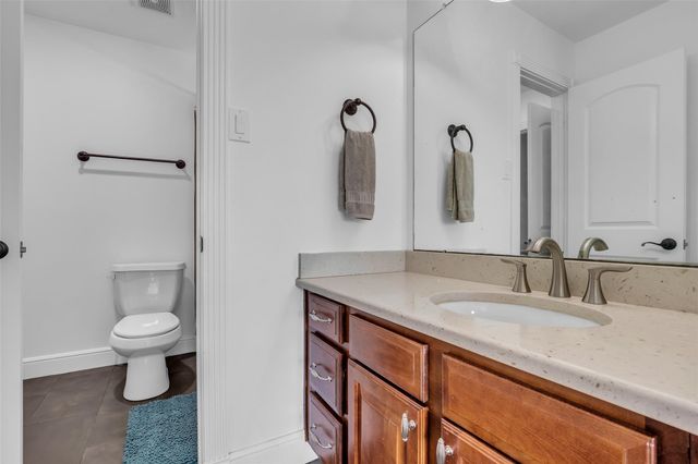 15 Winterhaven Lane, Montgomery, TX 77356