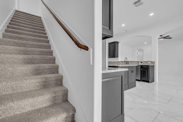 15 Winterhaven Lane, Montgomery, TX 77356