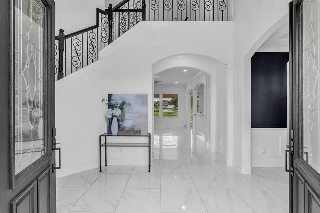 15 Winterhaven Lane, Montgomery, TX 77356